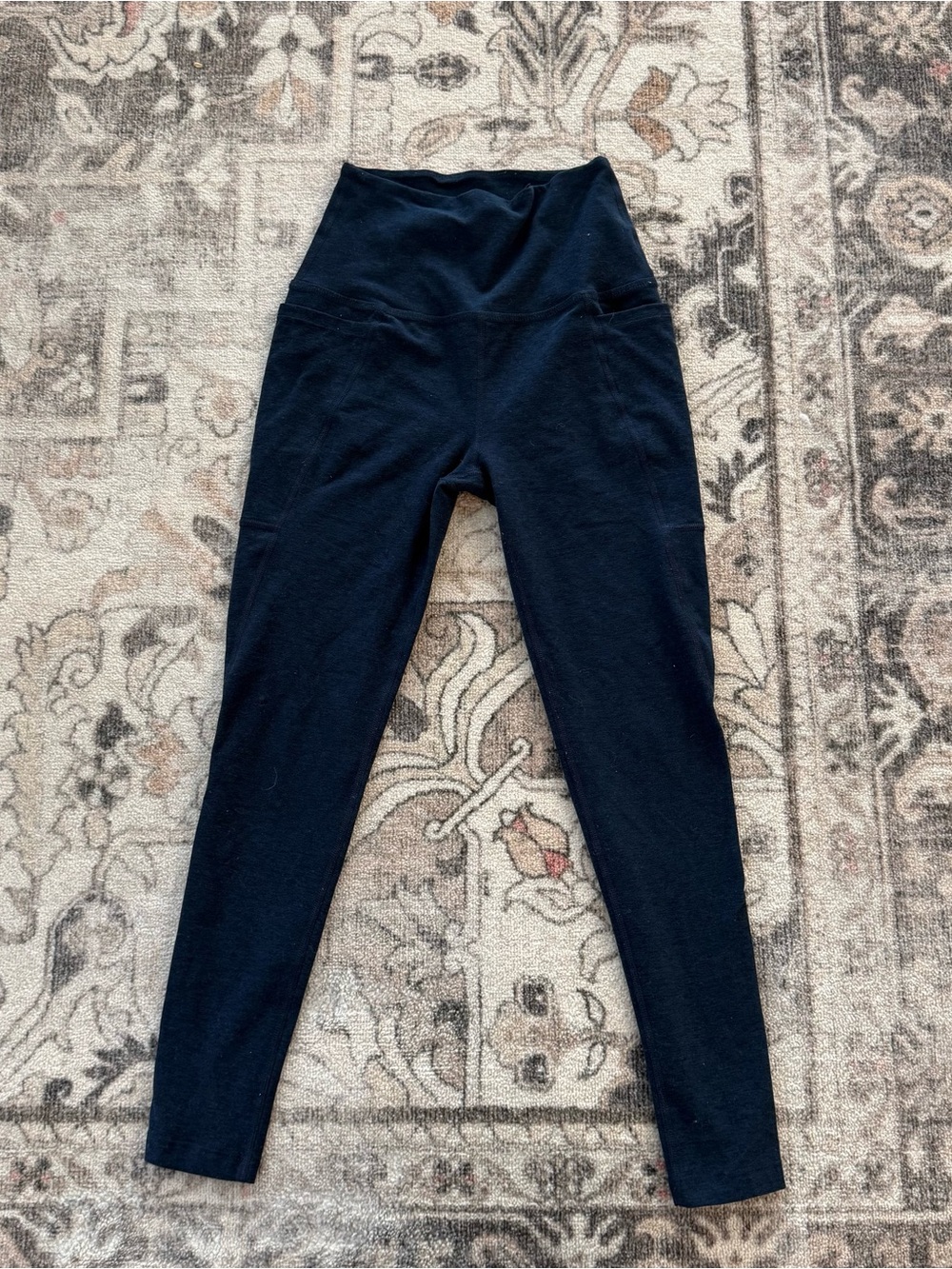 Beyond Yoga- Spacedye Out of Pocket High Waisted Midi Legging- Small